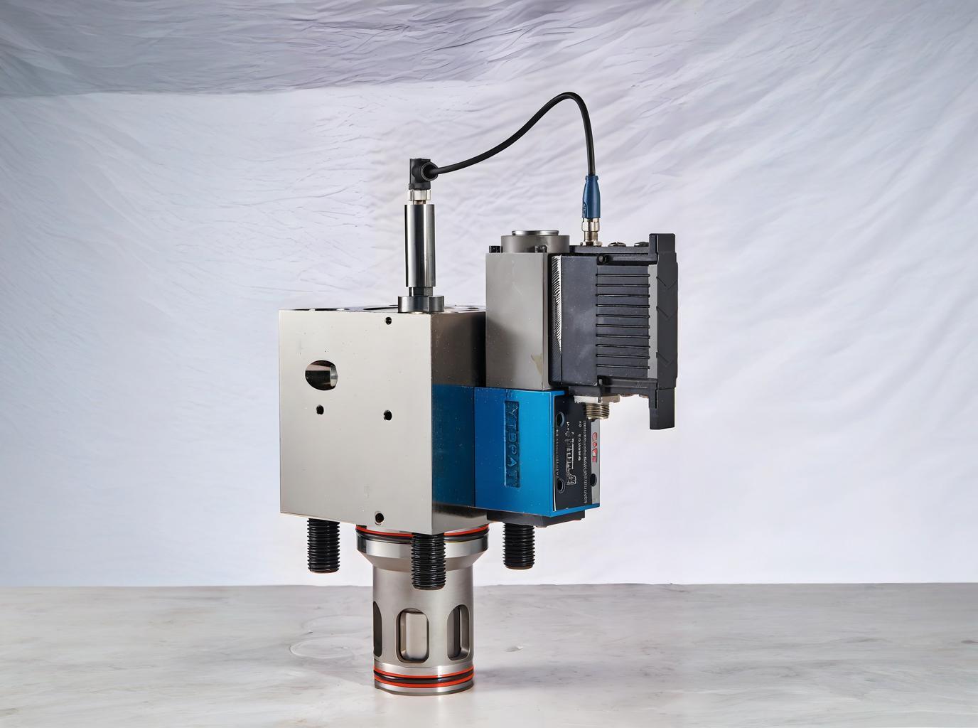 Smart hydraulic valve with sensors and electronic controls
