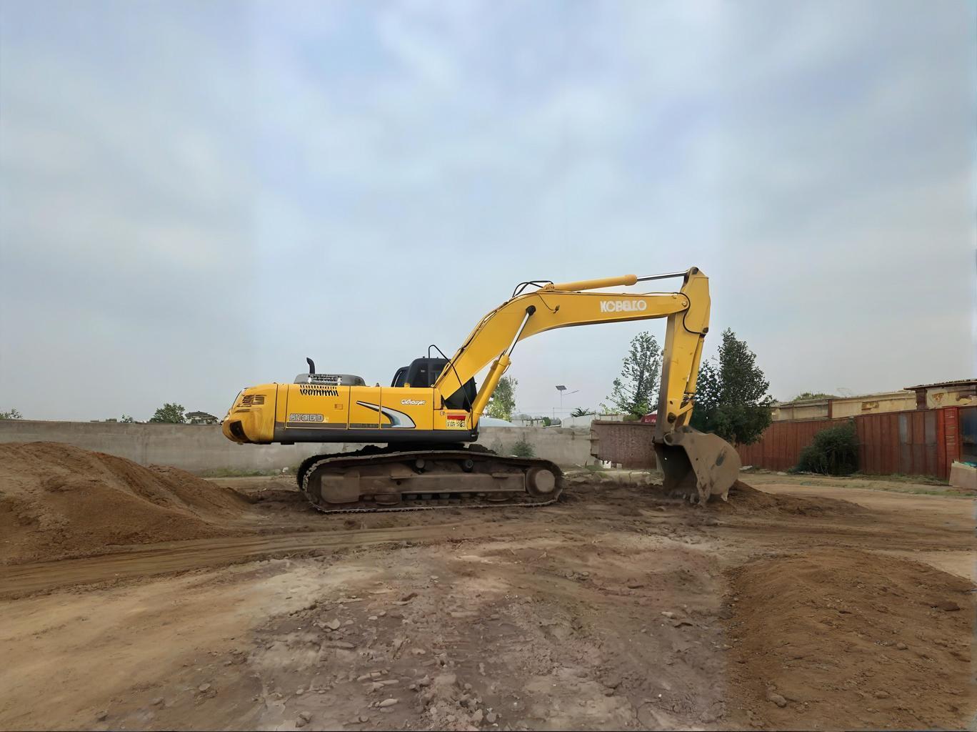 Construction equipment with hydraulic systems