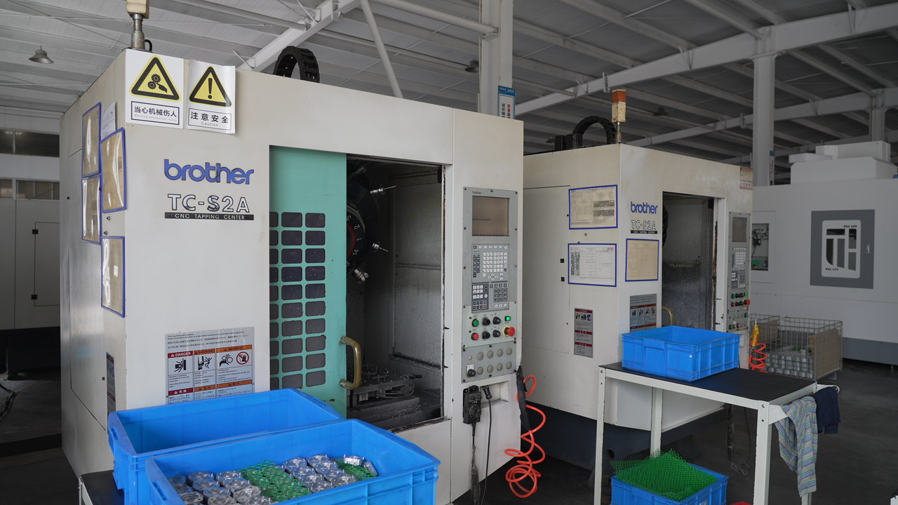 hydraulic cylinders