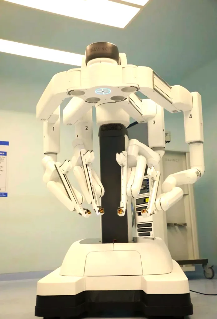 The upgraded version of the Da Vinci surgical robot